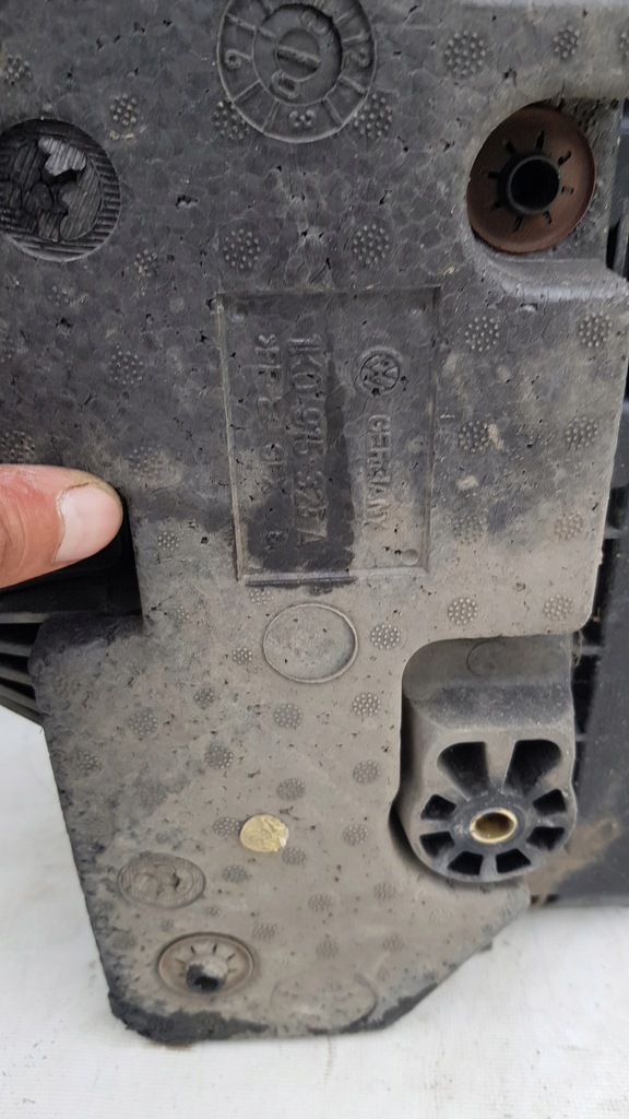 фото №11, Корпус фильтр воздуха vw scirocco 2.0 tsi