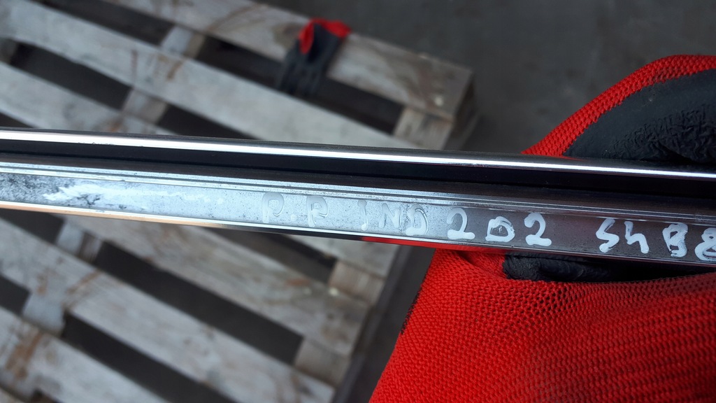 фото №6, S4 b8 lift a4 молдинг кровельная правая sedan хром