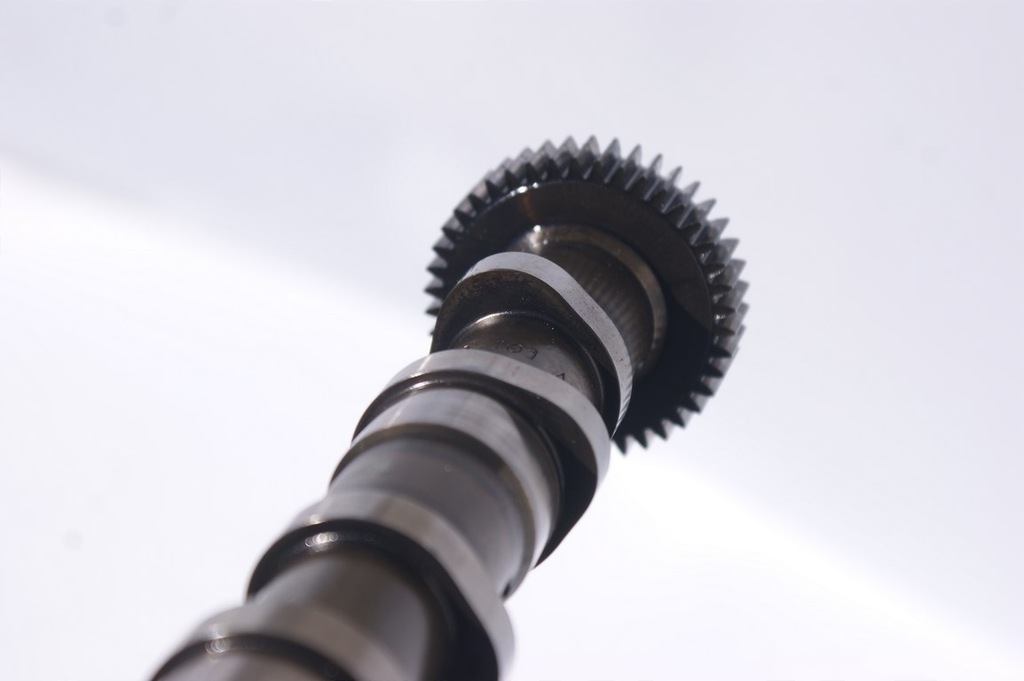 фото №15, Audi a8 d3 4.0 tdi вал грм левый 057109102ar