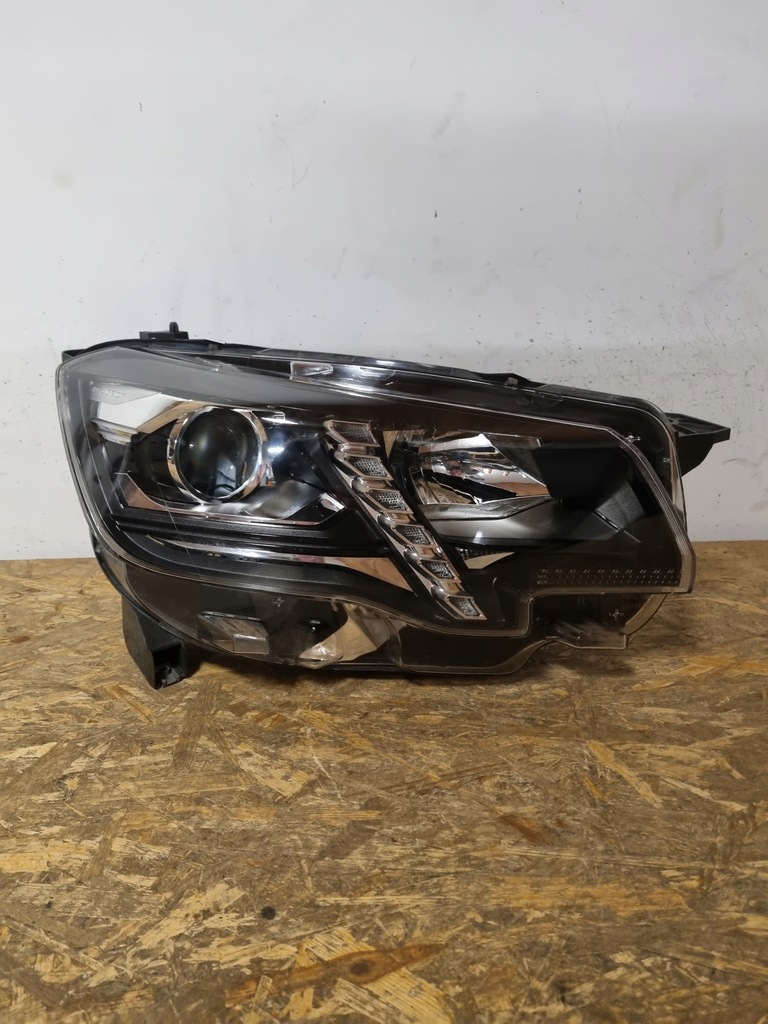 фото №1, Фара лампа peugeot partner 4 iv rifter 18- линза с led europa