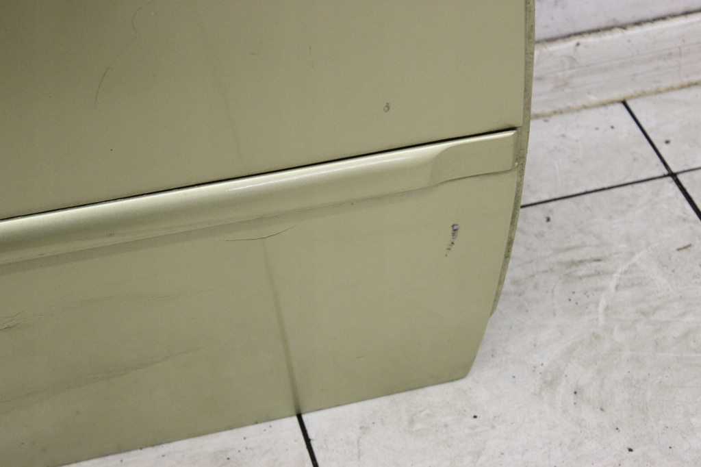 Купить Lexus is is200 универсал 98r- дверь правое  задняя задняя