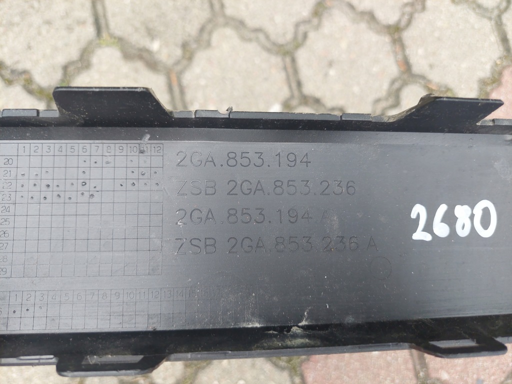 фото №4, Volkswagen t-roc r-line lift молдинг бампера перед 2ga853194