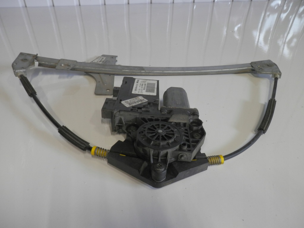 фото №10, Peugeot 307 подъемник стекло левый перед 5d sw