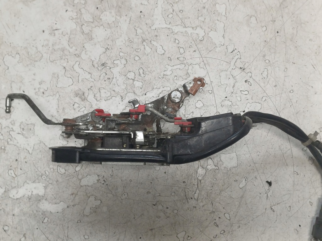 фото №5, Toyota previa 06- замок дверь правый перед