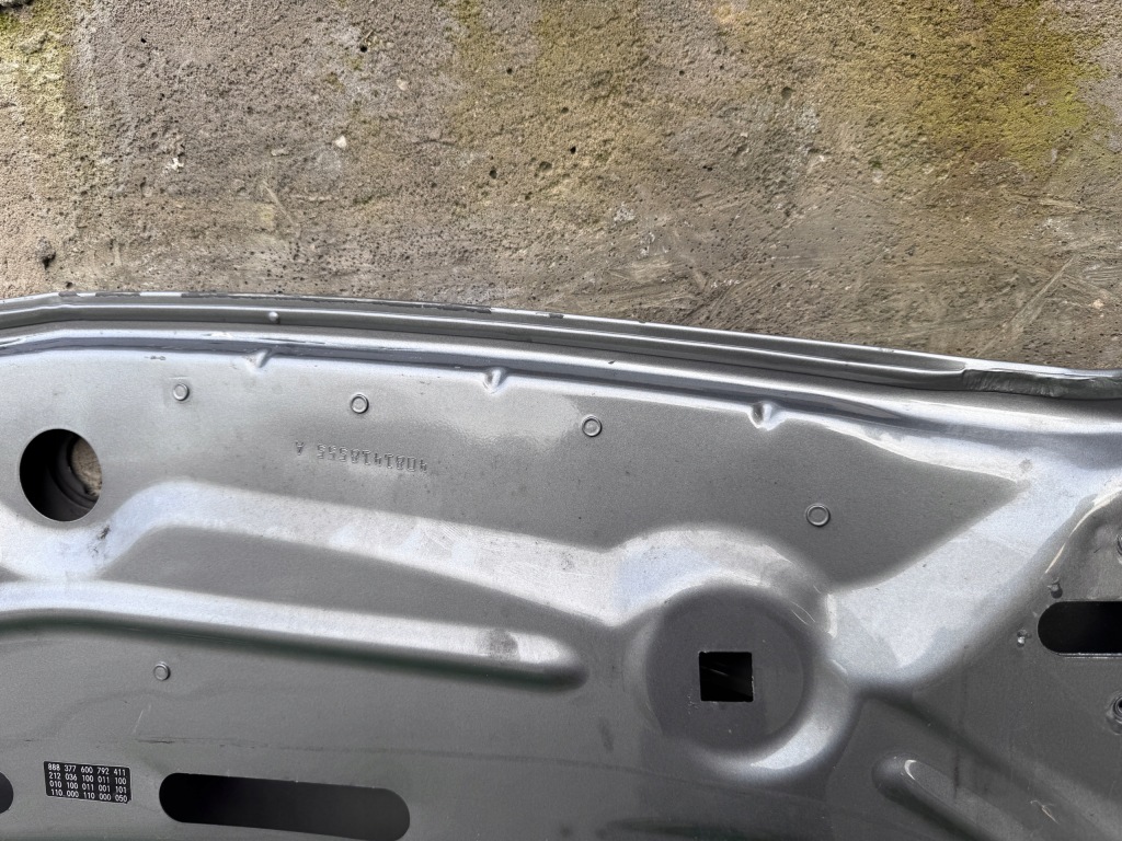 Mercedes e klasa w212 a212 рестайлінг  капот передня оригінал  європа Зі Шроту