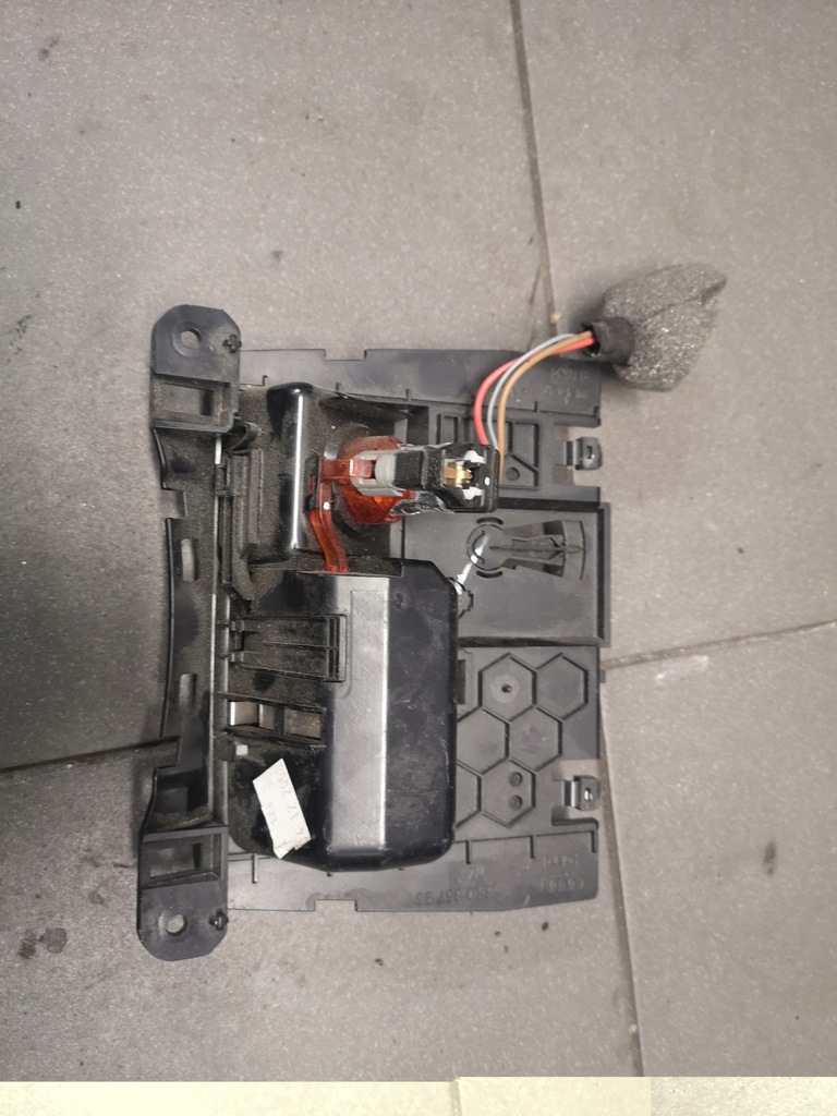 фото №9, Пепельница audi a4 b8 8k0857965