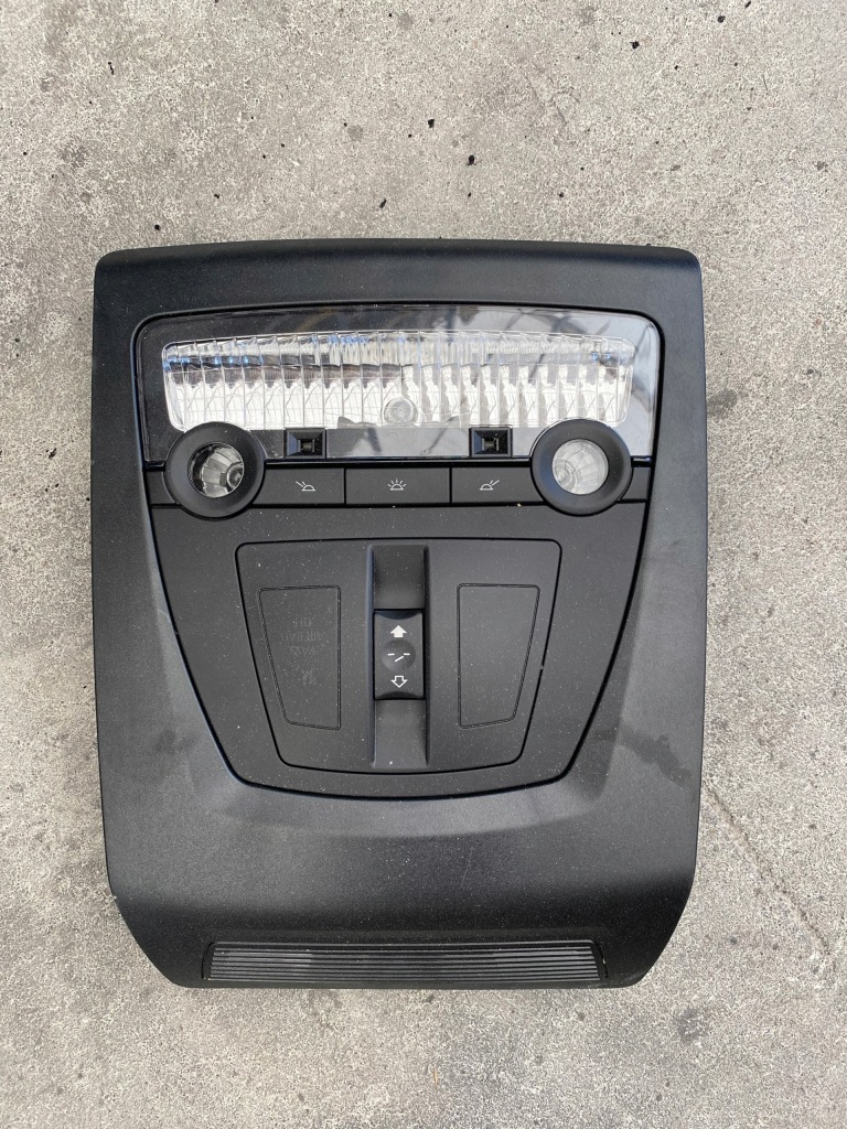 фото №1, Bmw f10 f11 лампа потолочный