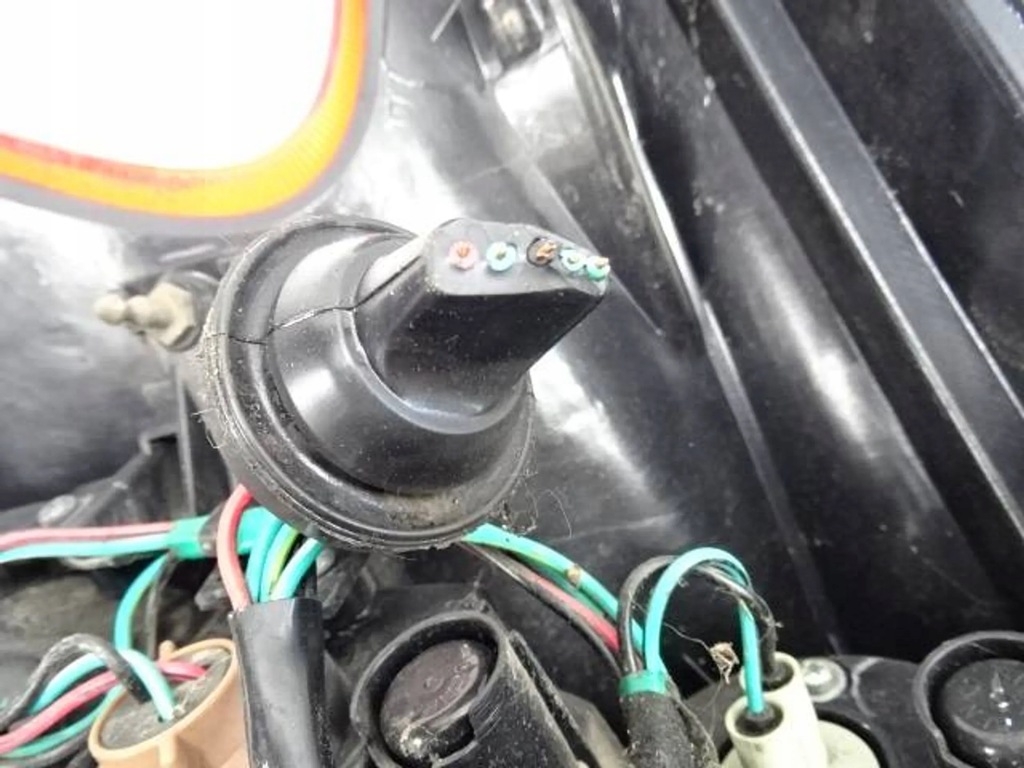 фото №6, Лампа правый задняя nissan juke f15