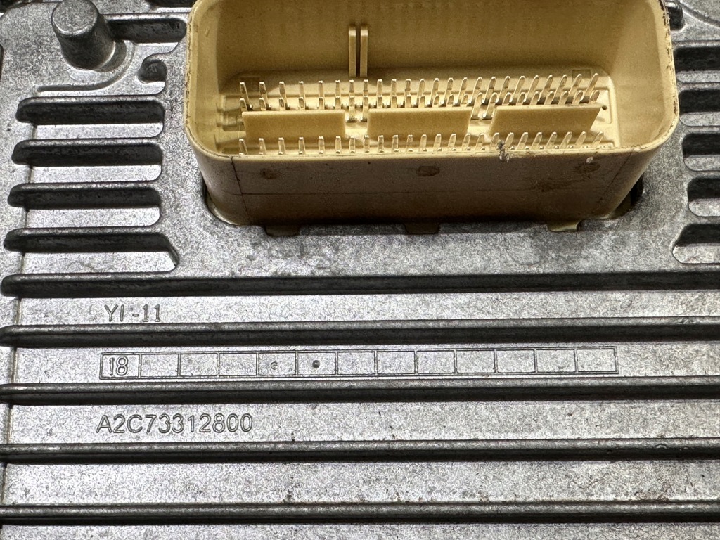 Бортовой компьютер блок управления модуль двигателя ecu chrysler pacifica 2016 - 2022 Киев