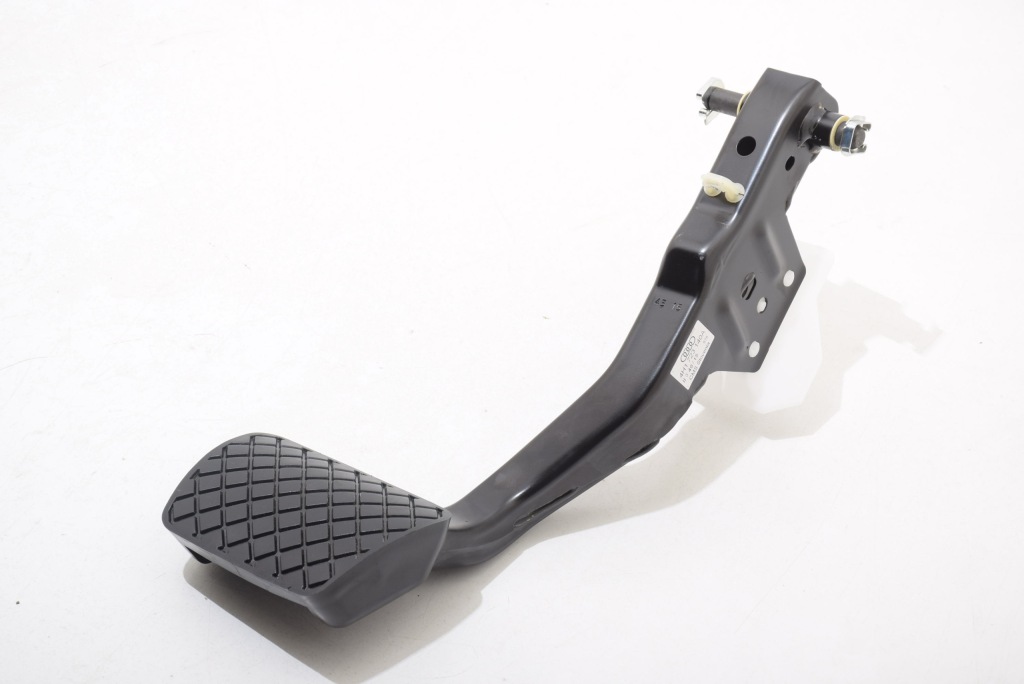 фото №1, Audi a5 8t fl педаль тормоза накладка 14km