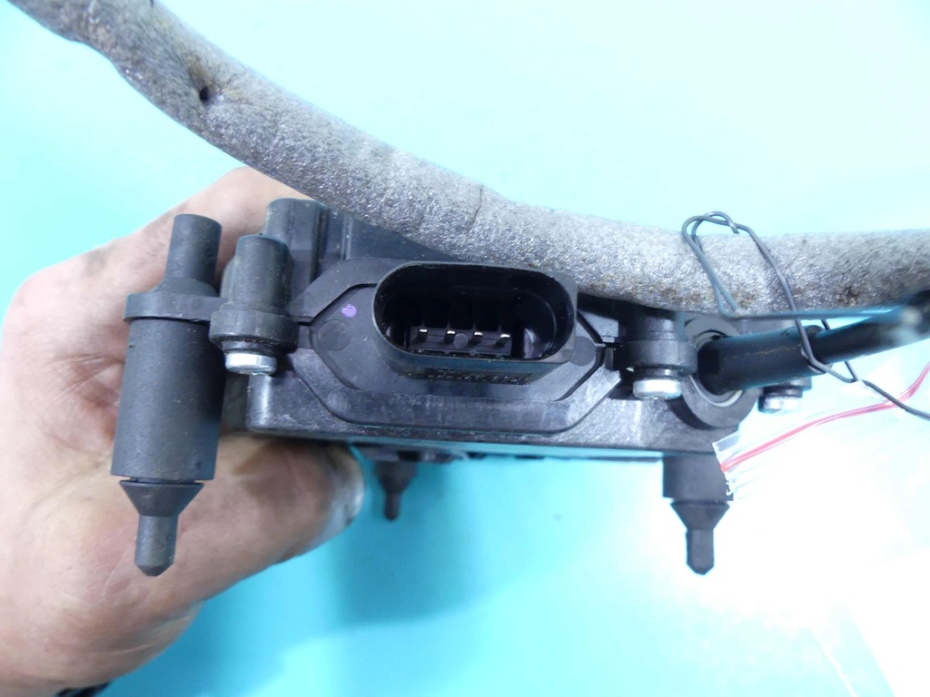 фото №4, Доводчик замка дверь задняя правый seat alhambra ii 7n