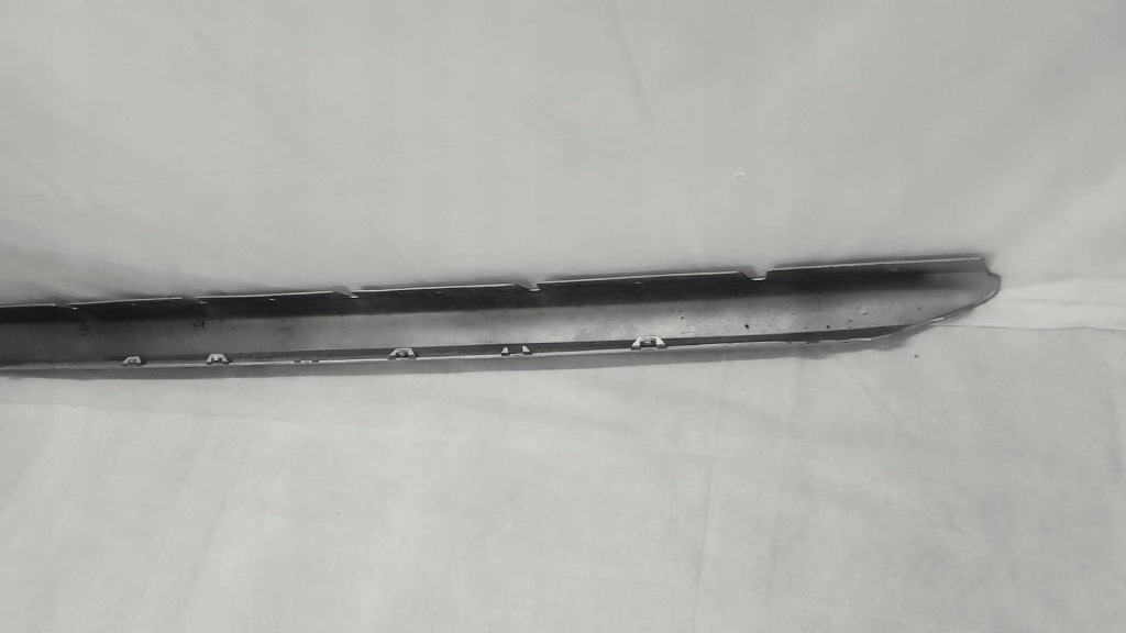 Bmw x1 f48 f48n рестайлінг  молдинг поріг накладка поріг права 7379992 mpakiet Недорого