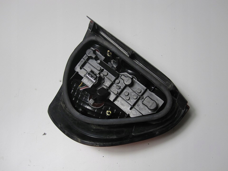 фото №6, Лампа задняя левая renault thalia 01r 287