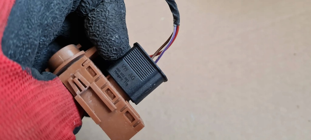 фото №7, S3 8y a3 датчик качества воздуха штекер 4h0907658c a6 c7 4g q5 a4 b9