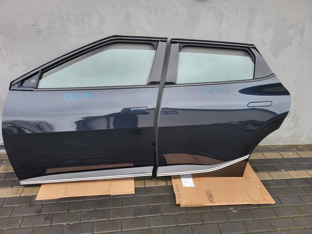 фото №1, Дверь левая задние kia ev6 org. лак b4u состояние bdb