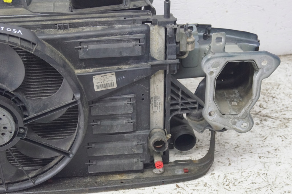 фото №11, Pas передний радиатор volvo v50 lift 2.4 d