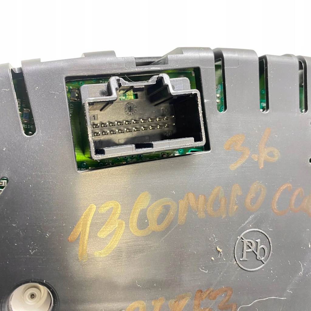 фото №8, Chevrolet camaro 2013 приборы, приборы