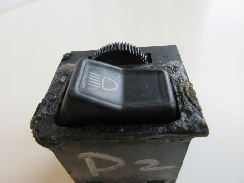 фото №11, Выключатель света vw golf i 1 jetta 321941531g uszk