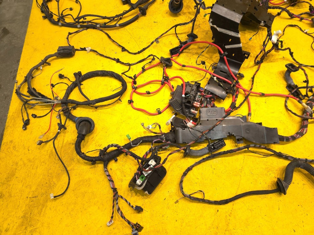 Mercedes-benz gle w167 suv жгут электропроводка салона a1675400717 Недорого