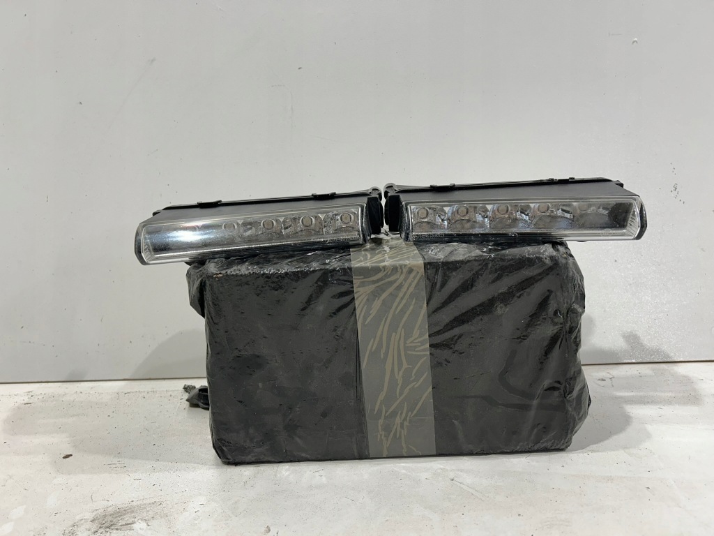 Mercedes actros mp3 mp4 противотуманная фара led drl правый передний перед оригинал в Украине