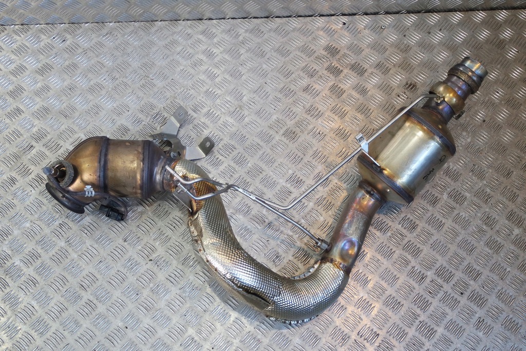 фото №1, Лівий каталізатор mercedes gt amg w190 a1904910200