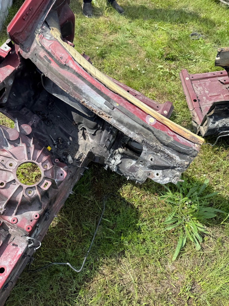 фото №7, Четверть правая передняя mercedes eqe v295