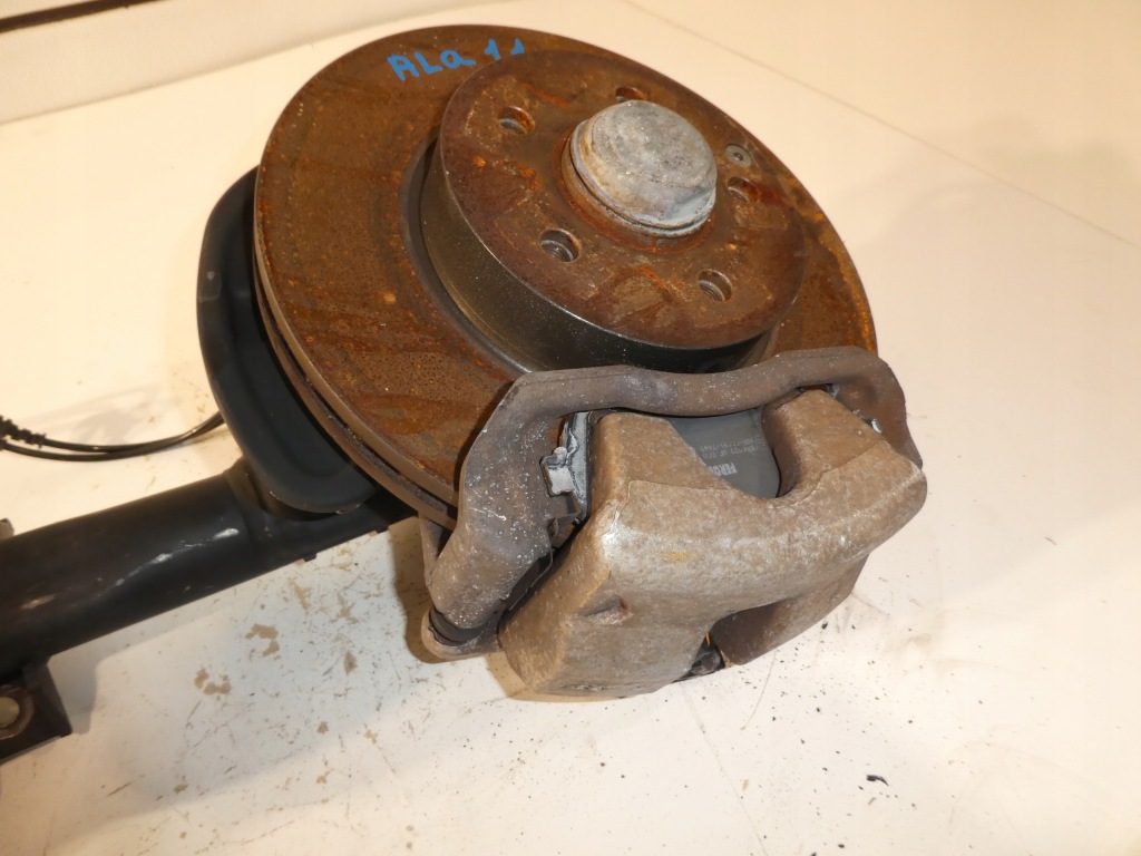 Амортизаторна стійка поворотний кулак амортизатор mercedes w207 a2073204638 в Україні