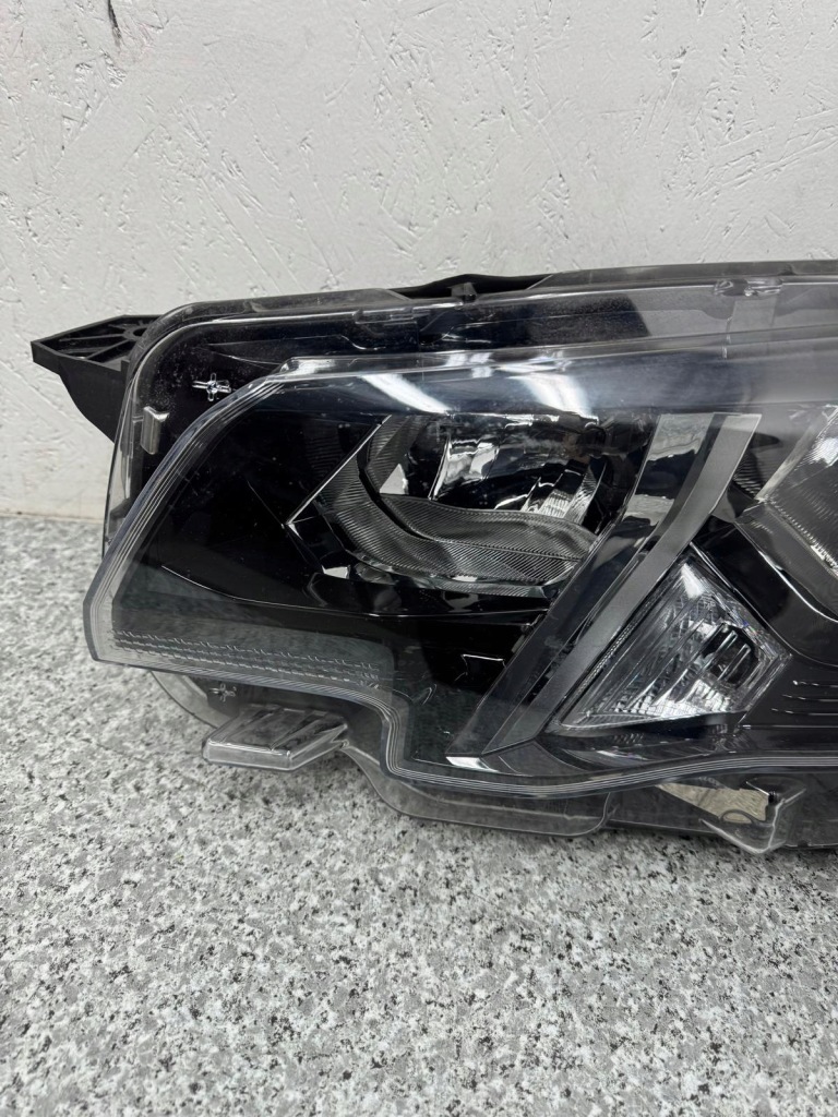 фото №10, Лампа левый перед partner iv оригинал 90146196