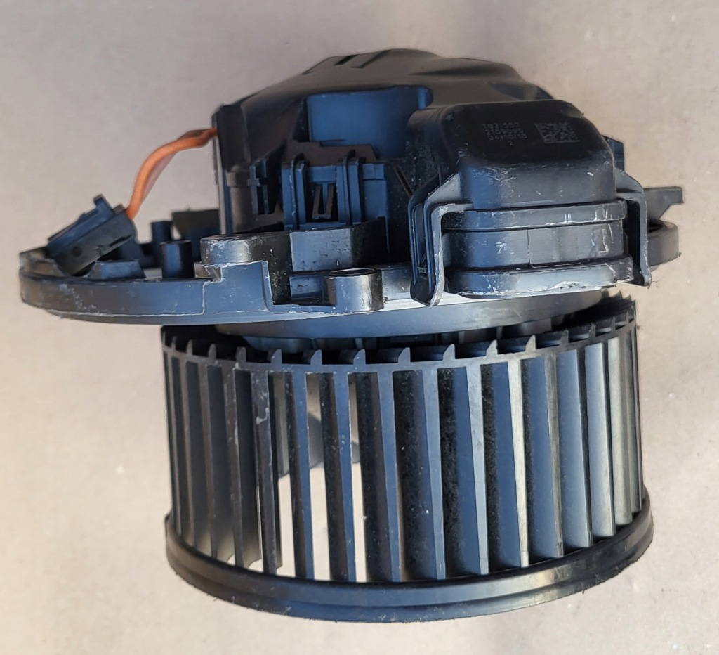 фото №8, Воздуходувка обдув вентилятор bmw f20 f31 f32 f34 t942466 t921557