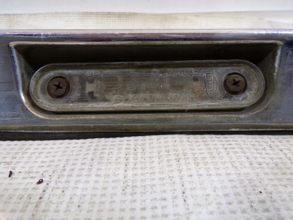 фото №6, Молдинг накладка крышки багажника mercedes w124