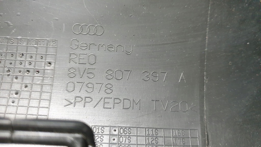 фото №9, Дифузор накладка бампера audi a3 sedan 8v5807521