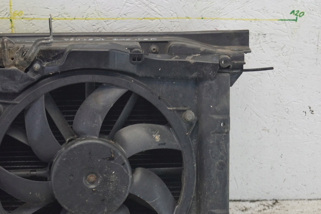 фото №7, Pas передний радиатор peugeot 308 1.6 b