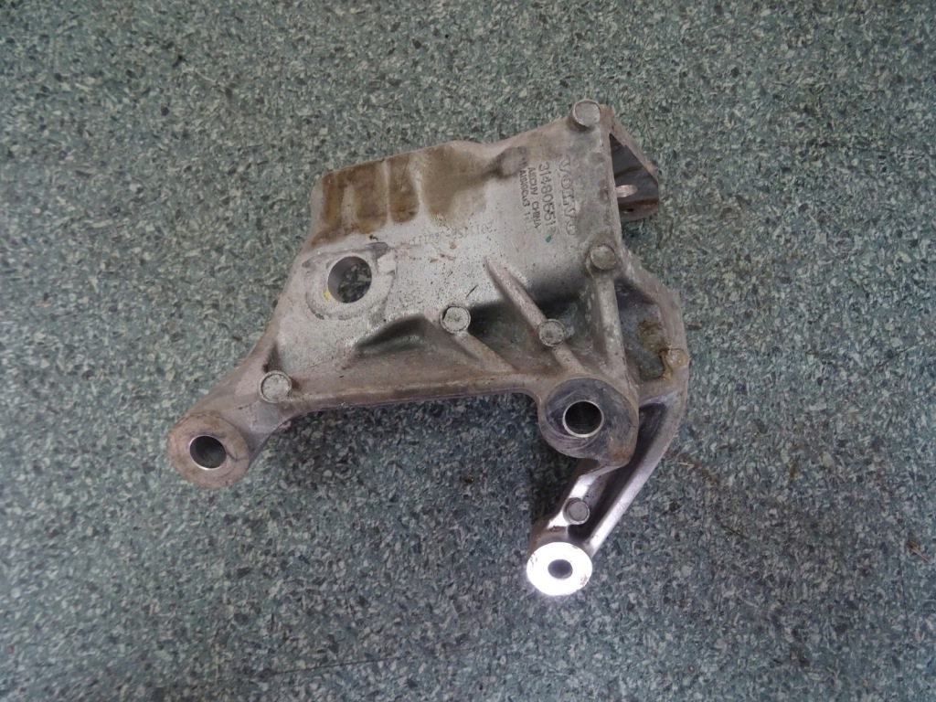 фото №1, Volvo xc60 xc-60 ii кронштейн кронштейн двигуна 31480551