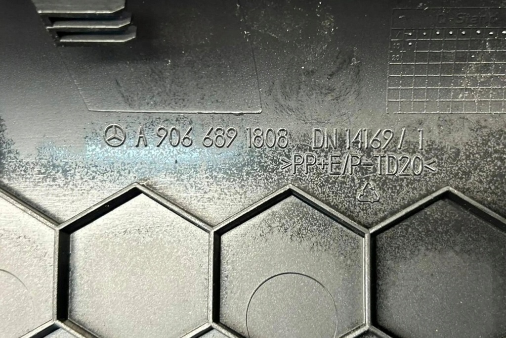 фото №8, Другое запчасти внутреннее vw crafter 30-50 фургон 2e_ a9066891808 2.46l