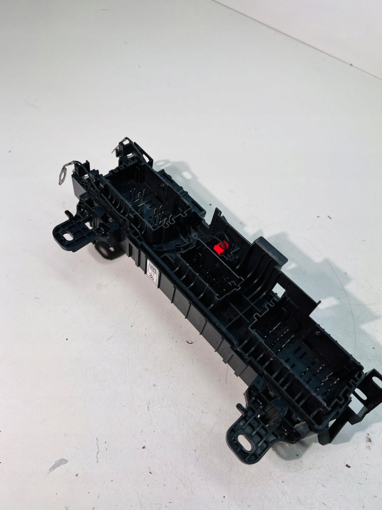 Tesla model s коробка запобіжників 1034405-00-f Доставка