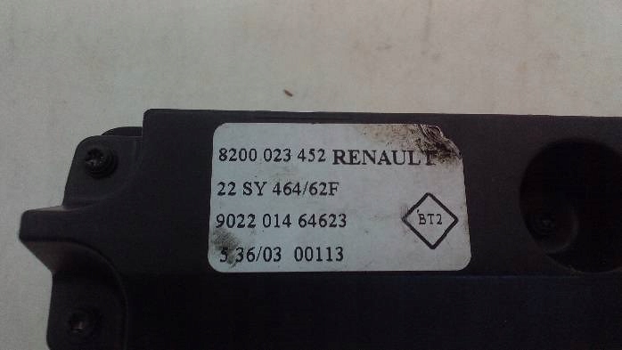 фото №7, Панель переключателей renault espace iv 8200023452