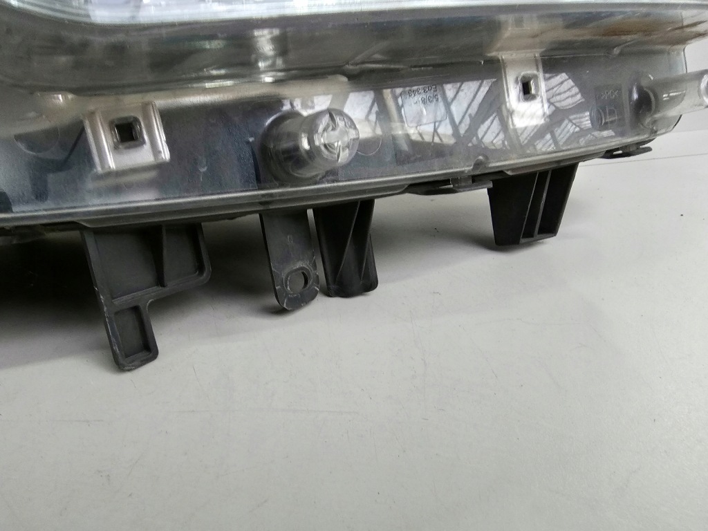 фото №9, Лампа передня права renault laguna iii ксенон 260100035r / 89901837