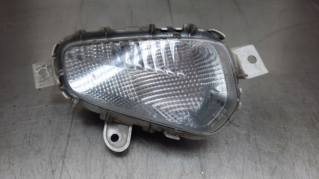 фото №1, Протитуманна фара правий 31323118 volvo xc40 v40 ii