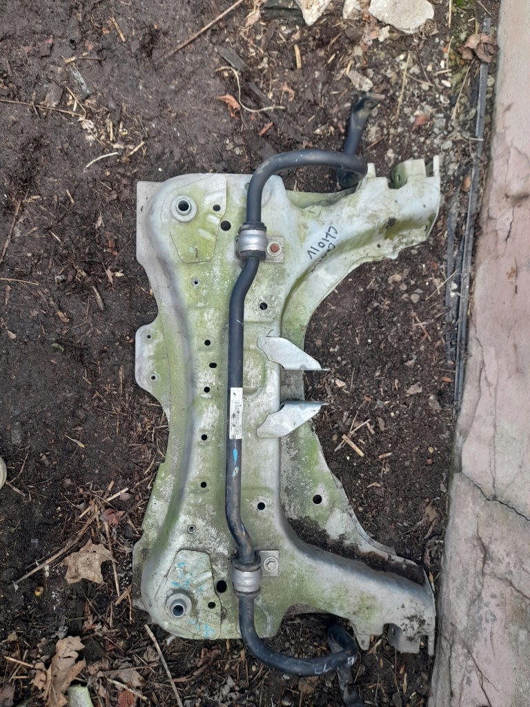 фото №1, Renault clio 4 iv captur i підрамник підрамник підрамник поперечина двигуна перед