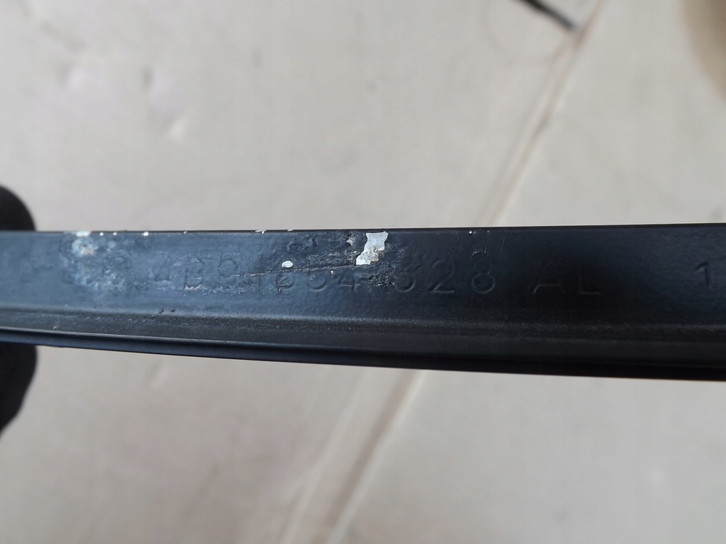 фото №8, Audi a6 s6 c5 kombi молдинг скло лобове права передня 4b9854328al