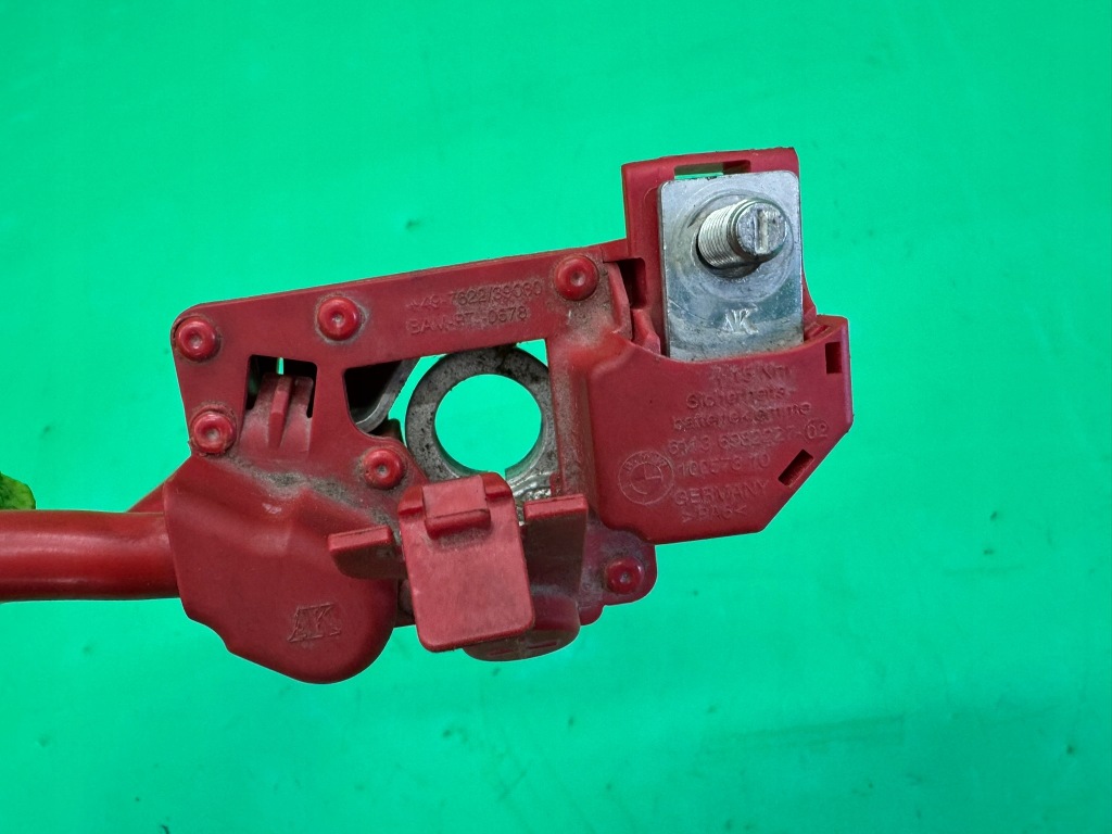 Шланг клемма плюсовая аккумулятор пиротехническая 6982227 bmw 3 e91 e90 04- Цена