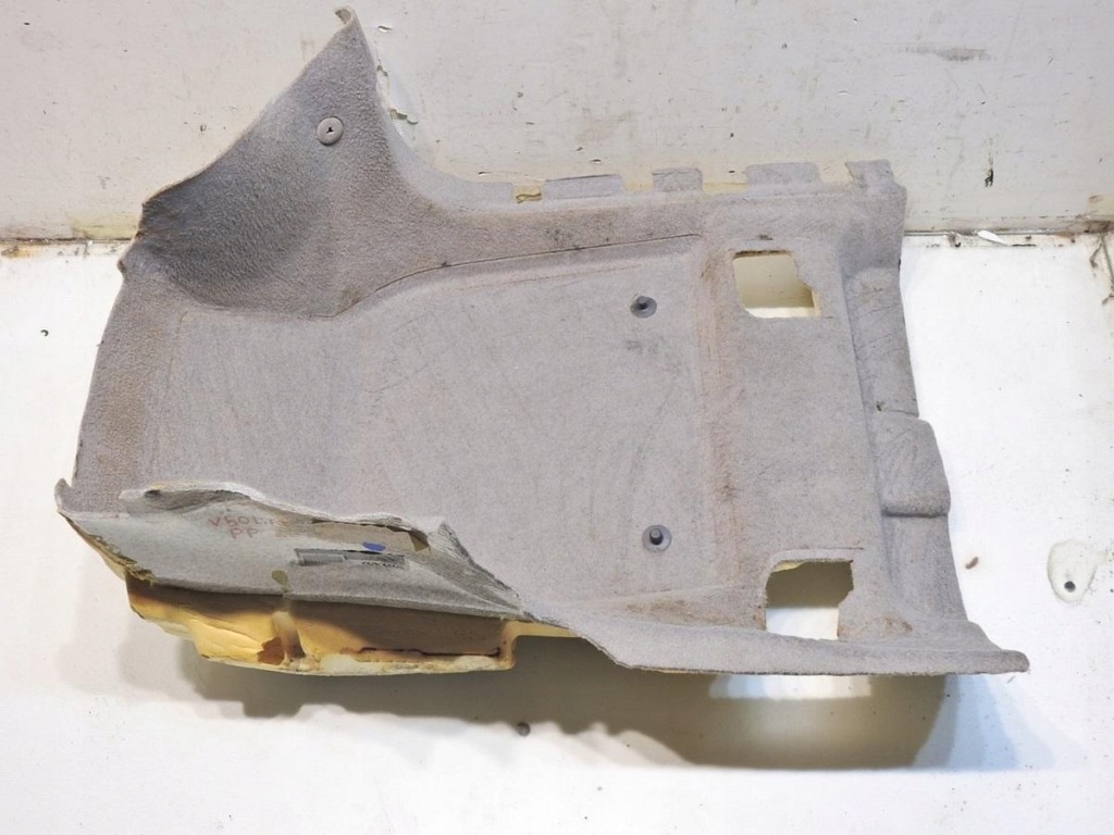 фото №3, Килимок обшивка правий перед volvo v50 lift