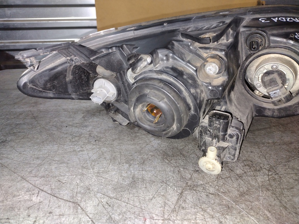 фото №7, Лампа левая перед mazda 3 i