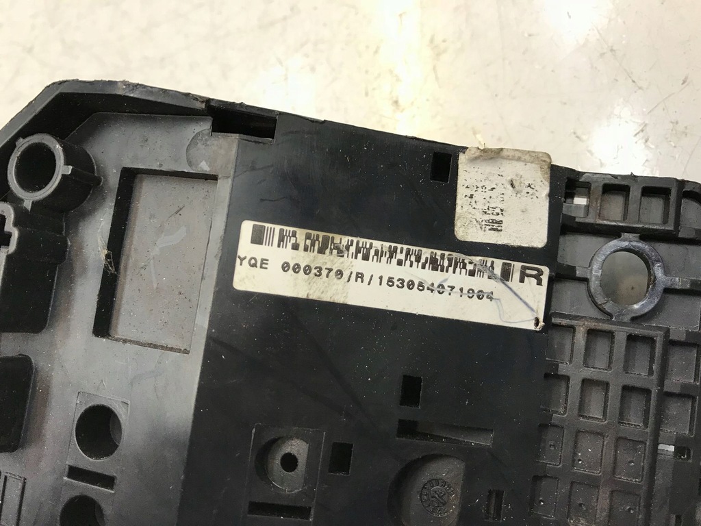 фото №2, Land rover freelander 2003 рамка / модуль запобіжників