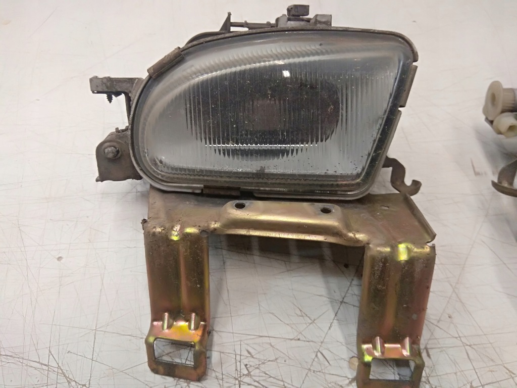 фото №1, Протитуманна фара mercedes w208 clk лівий