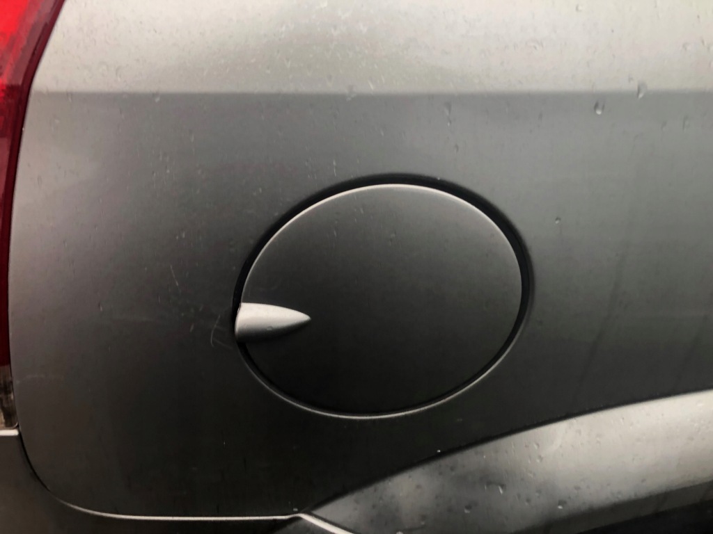 фото №1, Signum 03-05 кришка заливної пального z158 kombi 5d