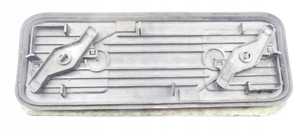 фото №2, Заглушка фільтра салонний 8200326383 renault scenic ii опис !