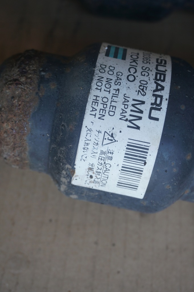 фото №9, Subaru forester iv sj 2013-2017 2.0b fb20 задние амортизаторы пружина