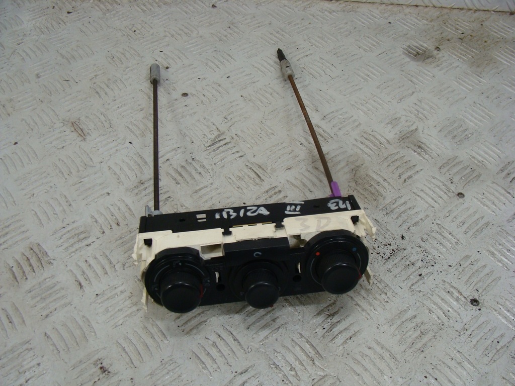 фото №7, Seat ibiza iii панель обдув 6l0819045