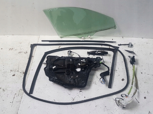 фото №1, Прокладка дверь стекло перед задняя mazda cx5 lift